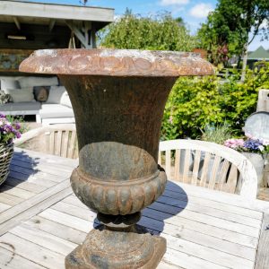 Versailles pot