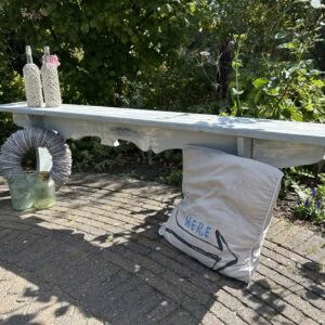 Sfeervol doorleeft Shabby bankje