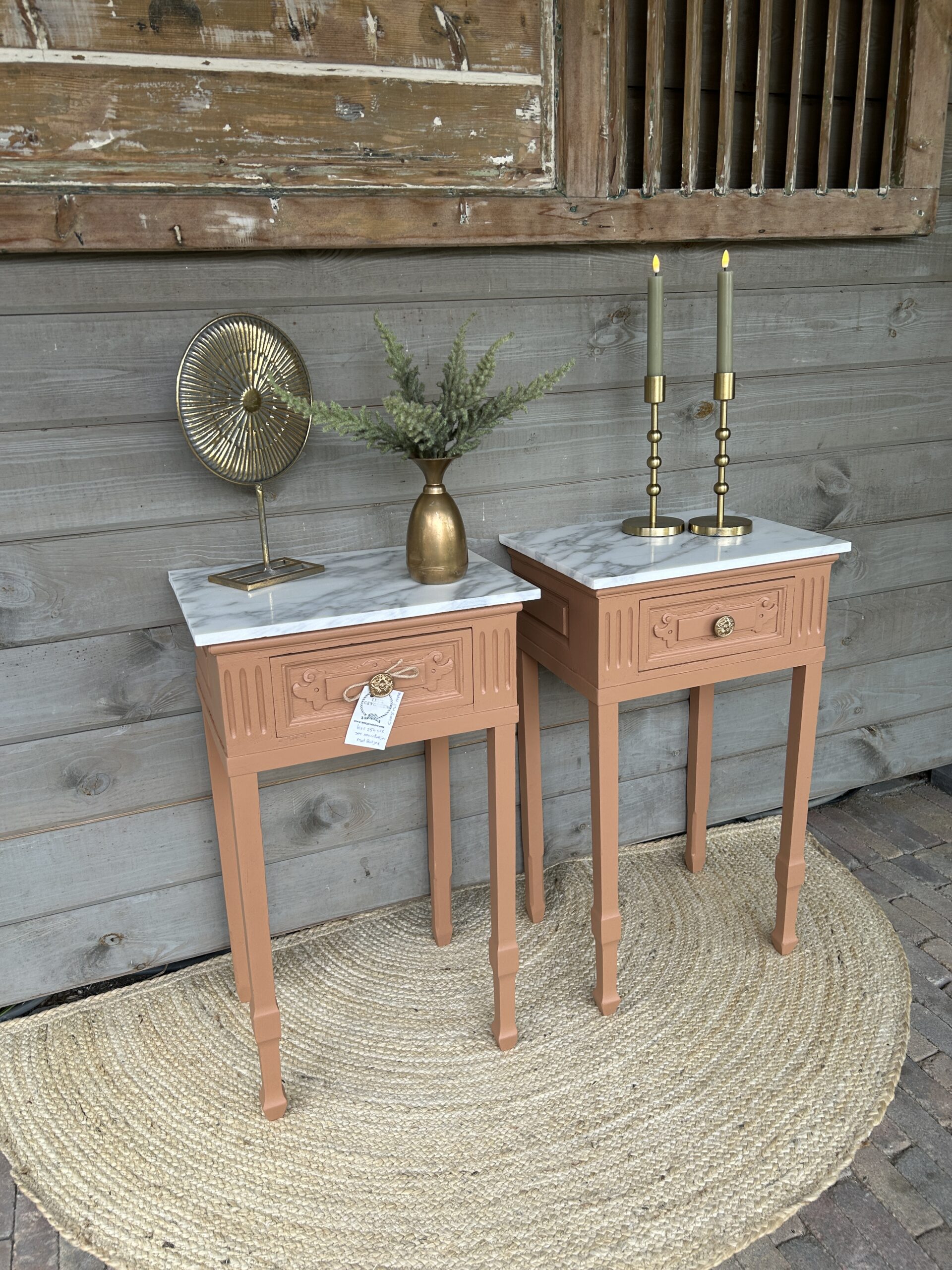 Set nachtkastjes Chestnut mare met marmerenblad - Afbeelding 3